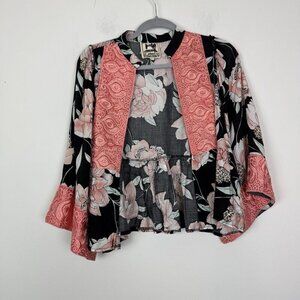 Jaase Woman’s Black Floral Pink Brocade Kimono Cardigan  Size Small Open Front